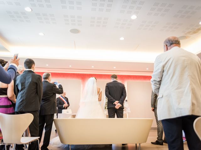 Le mariage de William et Elodie à Saint-Priest, Rhône 15