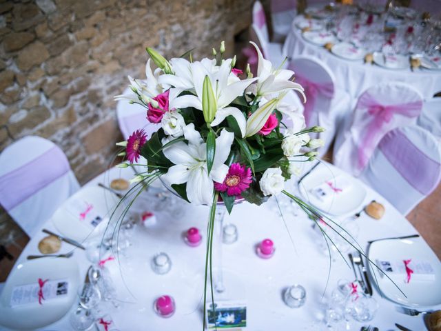 Le mariage de William et Elodie à Saint-Priest, Rhône 31