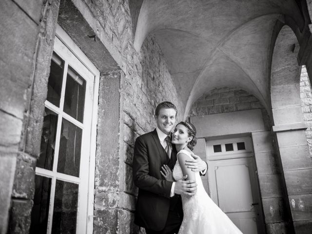 Le mariage de William et Elodie à Saint-Priest, Rhône 36