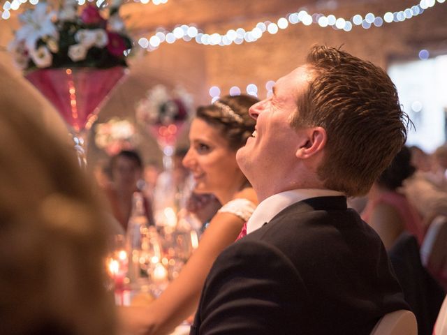 Le mariage de William et Elodie à Saint-Priest, Rhône 39