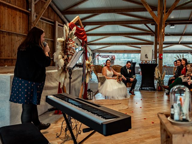 Le mariage de Mathieu et Virginie à Chauché, Vendée 13