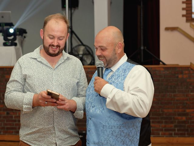 Le mariage de Jérémy et Céline à Saint-Étienne-sous-Barbuise, Aube 23