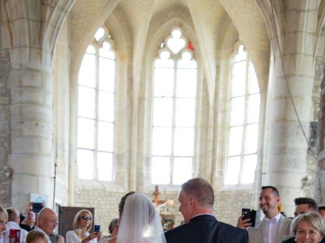 Le mariage de Perrine et David à Les Mesneux, Marne 30