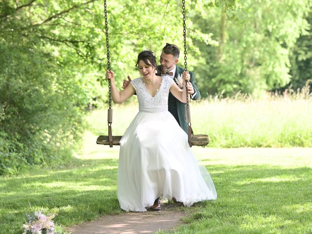 Le mariage de Jérémy et Sandrine à Coulommes, Seine-et-Marne 127