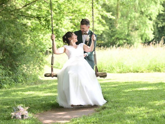 Le mariage de Jérémy et Sandrine à Coulommes, Seine-et-Marne 128