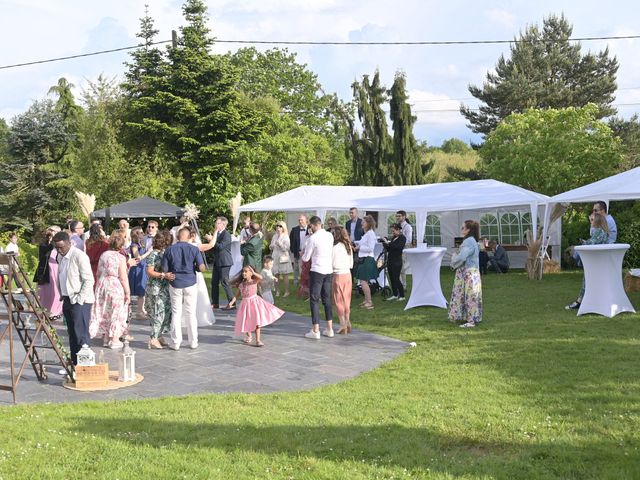 Le mariage de Jérémy et Sandrine à Coulommes, Seine-et-Marne 208