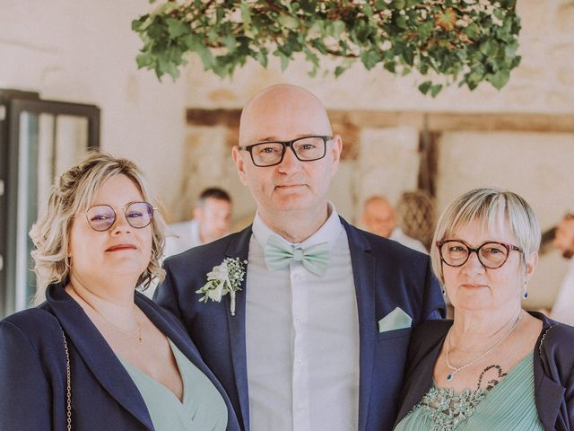 Le mariage de Freddy et Mariam à Villers-Cotterêts, Aisne 63