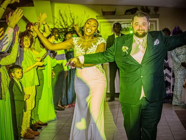 Le mariage de Freddy et Mariam à Villers-Cotterêts, Aisne 95