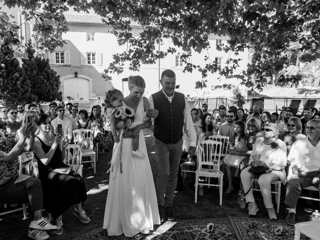 Le mariage de Morgan et Nina à Lantignié, Rhône 13