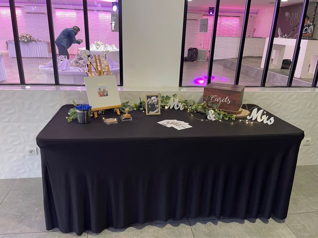 Le mariage de Christophe et Amna à Peypin, Bouches-du-Rhône 22