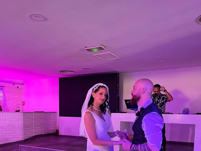 Le mariage de Christophe et Amna à Peypin, Bouches-du-Rhône 27