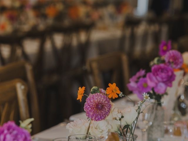 Le mariage de Antoine et Axelle à Maray, Loir-et-Cher 16