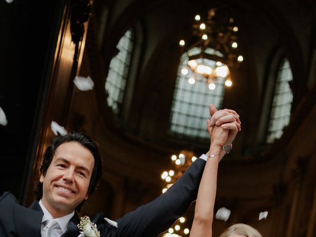 Le mariage de Hugo et Éloise à Paris, Paris 92