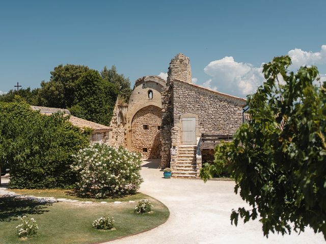 Le mariage de Paul et Isalia à Grignan, Drôme 5