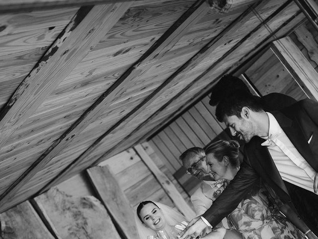 Le mariage de Paul et Isalia à Grignan, Drôme 18