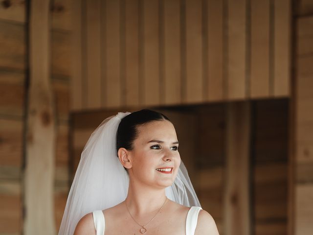 Le mariage de Paul et Isalia à Grignan, Drôme 19