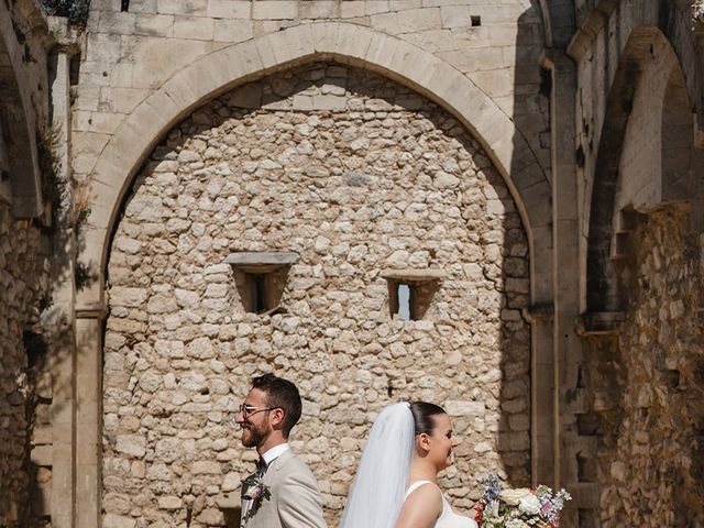 Le mariage de Paul et Isalia à Grignan, Drôme 23
