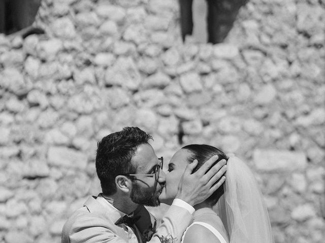 Le mariage de Paul et Isalia à Grignan, Drôme 25