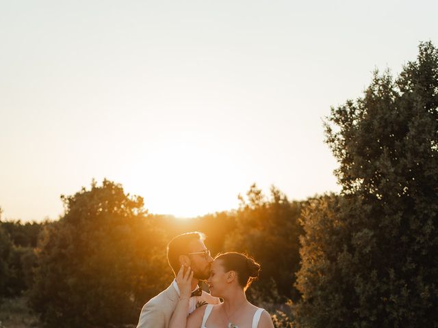 Le mariage de Paul et Isalia à Grignan, Drôme 40