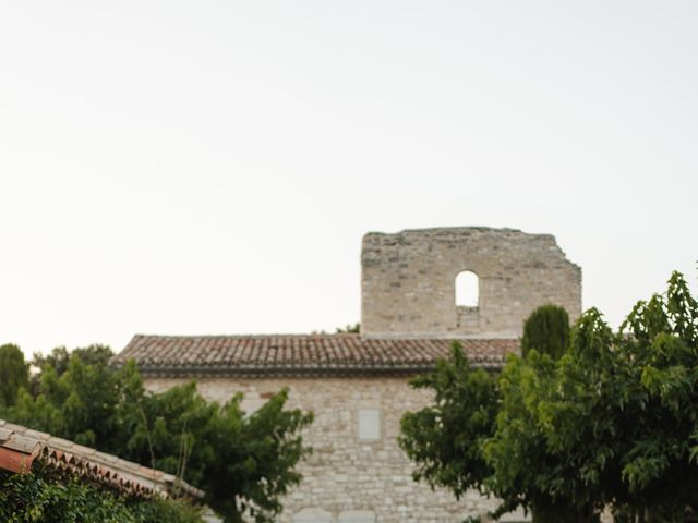 Le mariage de Paul et Isalia à Grignan, Drôme 43