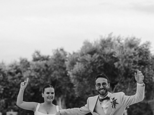 Le mariage de Paul et Isalia à Grignan, Drôme 44