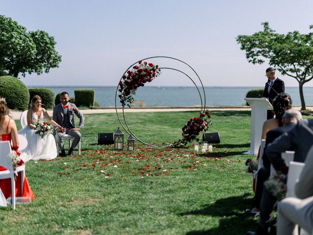 Le mariage de Alexandre et Gwénaelle à Villeneuve-lès-Maguelone, Hérault 37