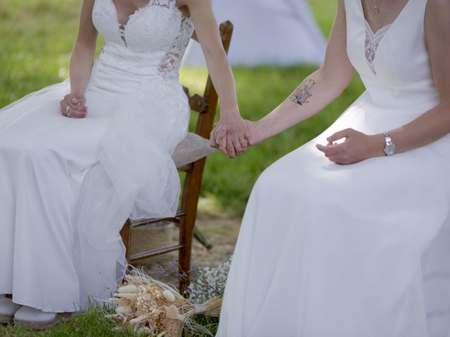Le mariage de Élodie et Éve à Lusignan, Vienne 8