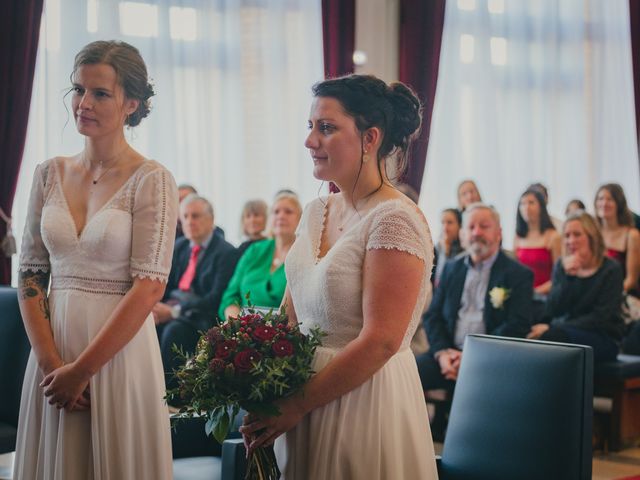 Le mariage de Anaïs et Charlotte à Lomme, Nord 45