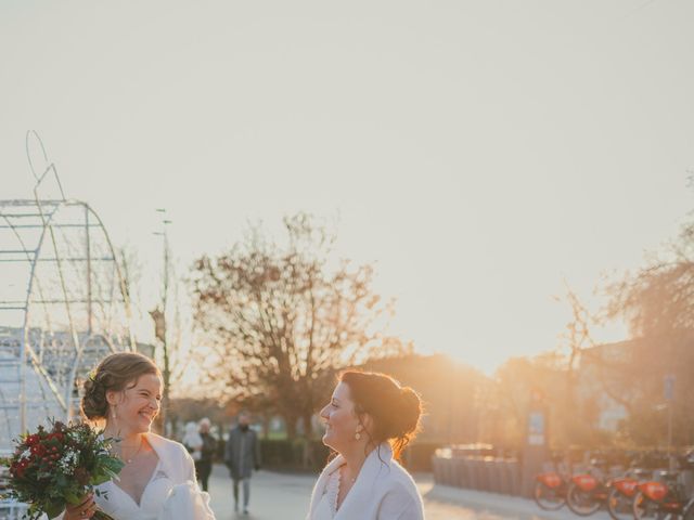 Le mariage de Anaïs et Charlotte à Lomme, Nord 58