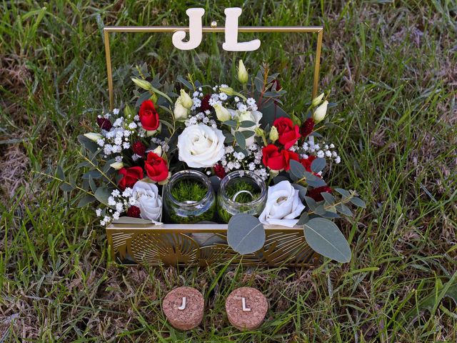 Le mariage de Julien et Lucie à Aizenay, Vendée 3