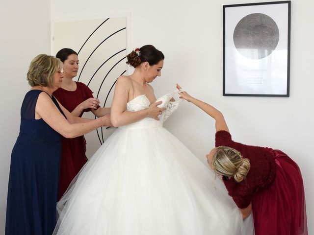 Le mariage de Julien et Lucie à Aizenay, Vendée 12