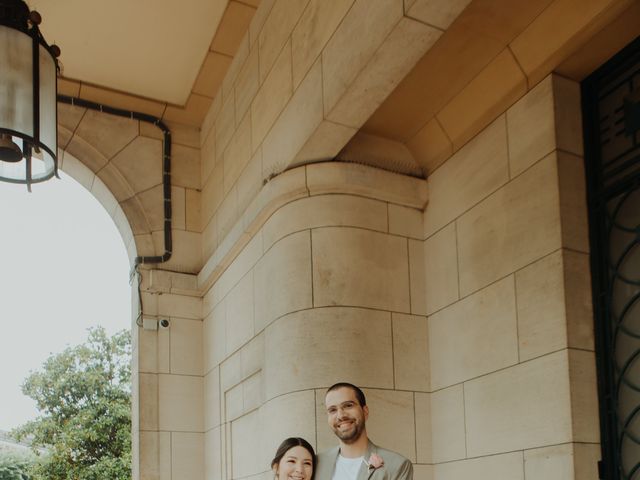 Le mariage de Valentina et Artha à Paris, Paris 6