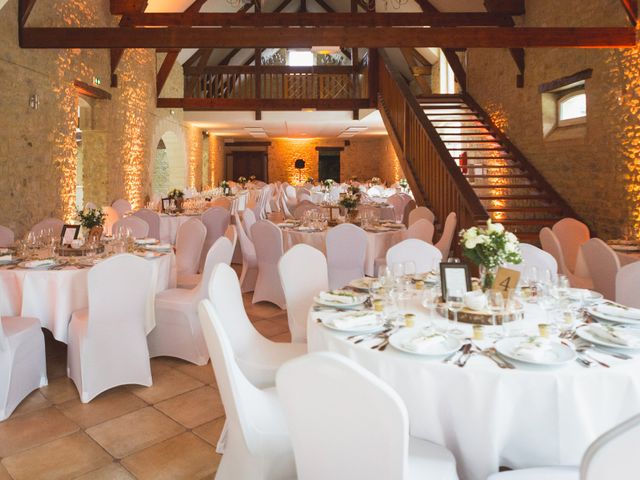 Le mariage de Benjamin et Sarah à Tour-en-Bessin, Calvados 21