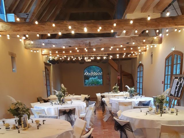 Le mariage de Jean et Ingrid à Sainte-Marie-de-Vatimesnil, Eure 5