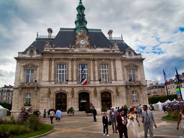 Le mariage de Anthony et Marie à Levallois-Perret, Hauts-de-Seine 61