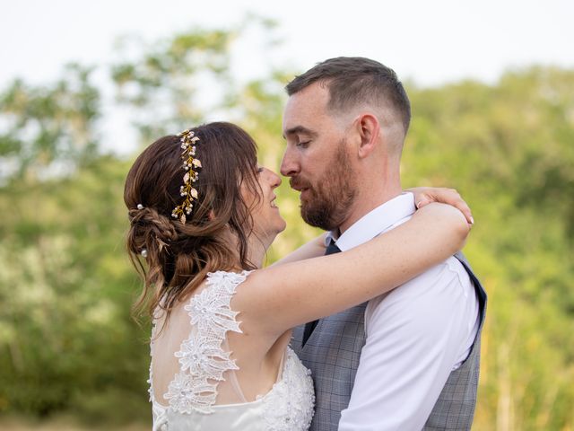 Le mariage de Jonathan et Gaëlle à Désertines, Allier 9