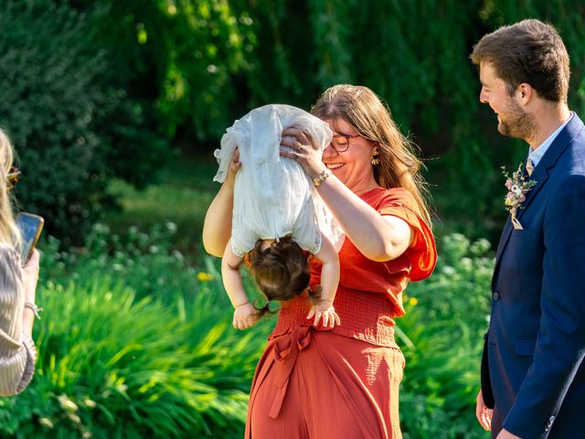 Le mariage de Erwan et Caroline à Hébécrevon, Manche 35