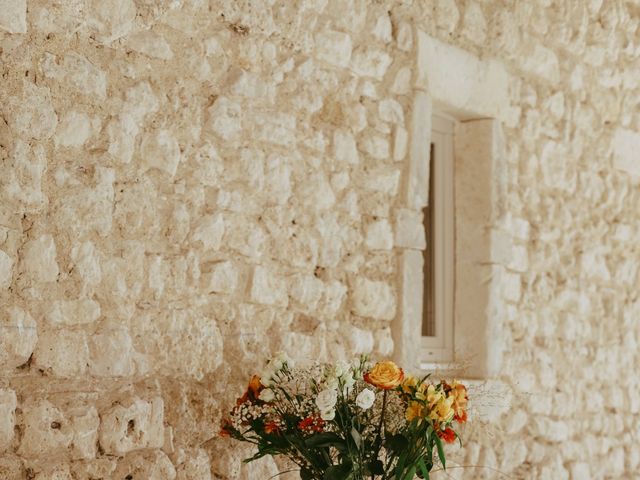 Le mariage de Alexandre et Karine à Grignan, Drôme 7