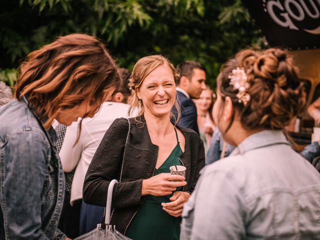 Le mariage de Olivier et Sarah à Miramont-de-Guyenne, Lot-et-Garonne 28