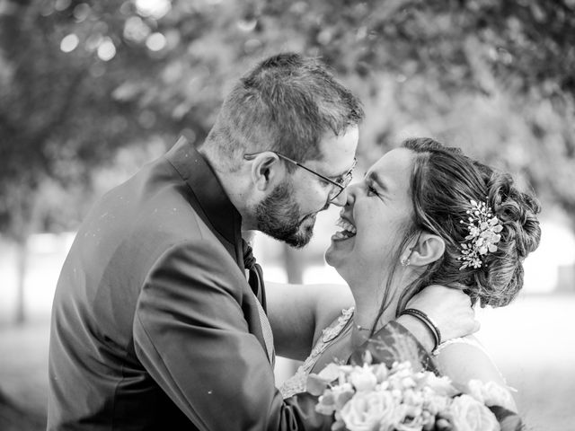 Le mariage de Olivier et Sarah à Miramont-de-Guyenne, Lot-et-Garonne 40