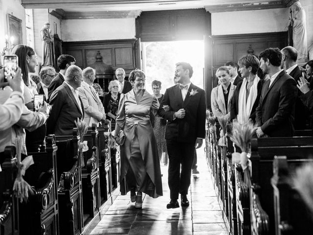 Le mariage de Clément et Chloé à Sainte-Marguerite-d&apos;Elle, Calvados 41