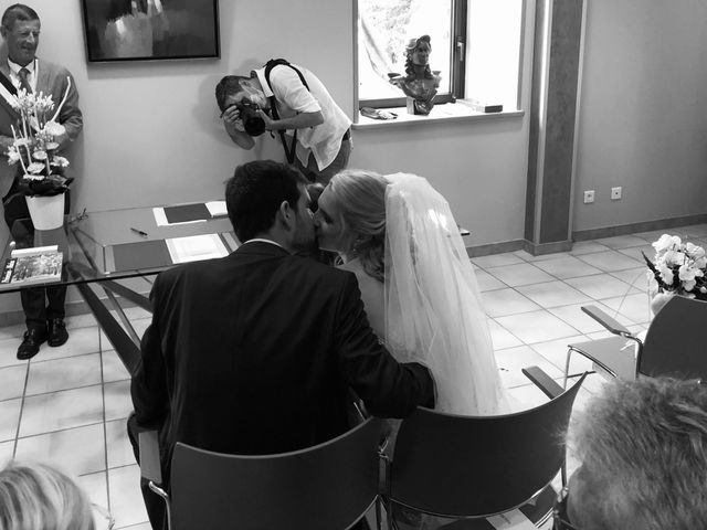 Le mariage de Jérémy  et Marine à Prévessin-Moens, Ain 2