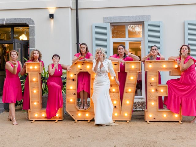 Le mariage de Yann et Laurie à Ploudalmézeau, Finistère 51