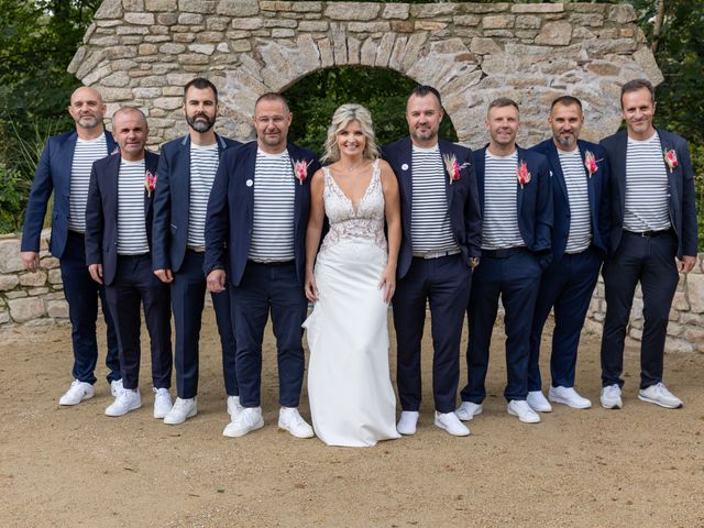 Le mariage de Yann et Laurie à Ploudalmézeau, Finistère 52