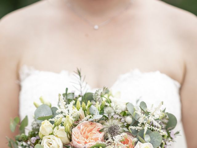 Le mariage de Julien et Pauline à Pujaut, Gard 6
