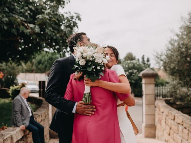 Le mariage de Romain et Julie à Générac, Gard 3