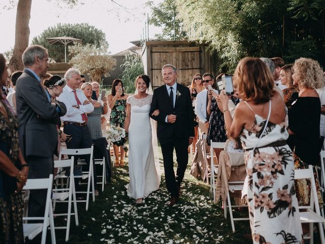 Le mariage de Romain et Julie à Générac, Gard 31