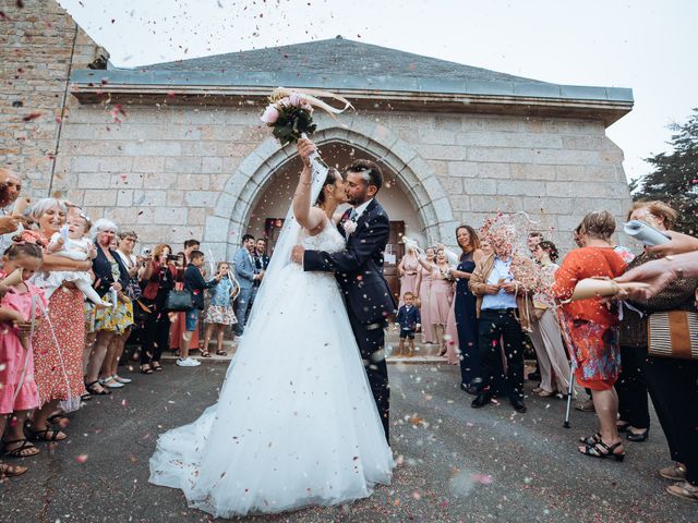 Le mariage de Maxime et Laura à Ploudalmézeau, Finistère 2