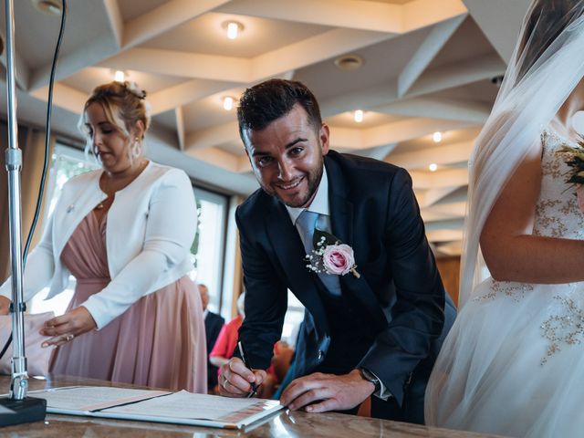 Le mariage de Maxime et Laura à Ploudalmézeau, Finistère 17