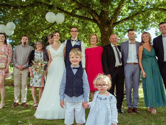 Le mariage de Jérémy et Charlotte à Lesneven, Finistère 65